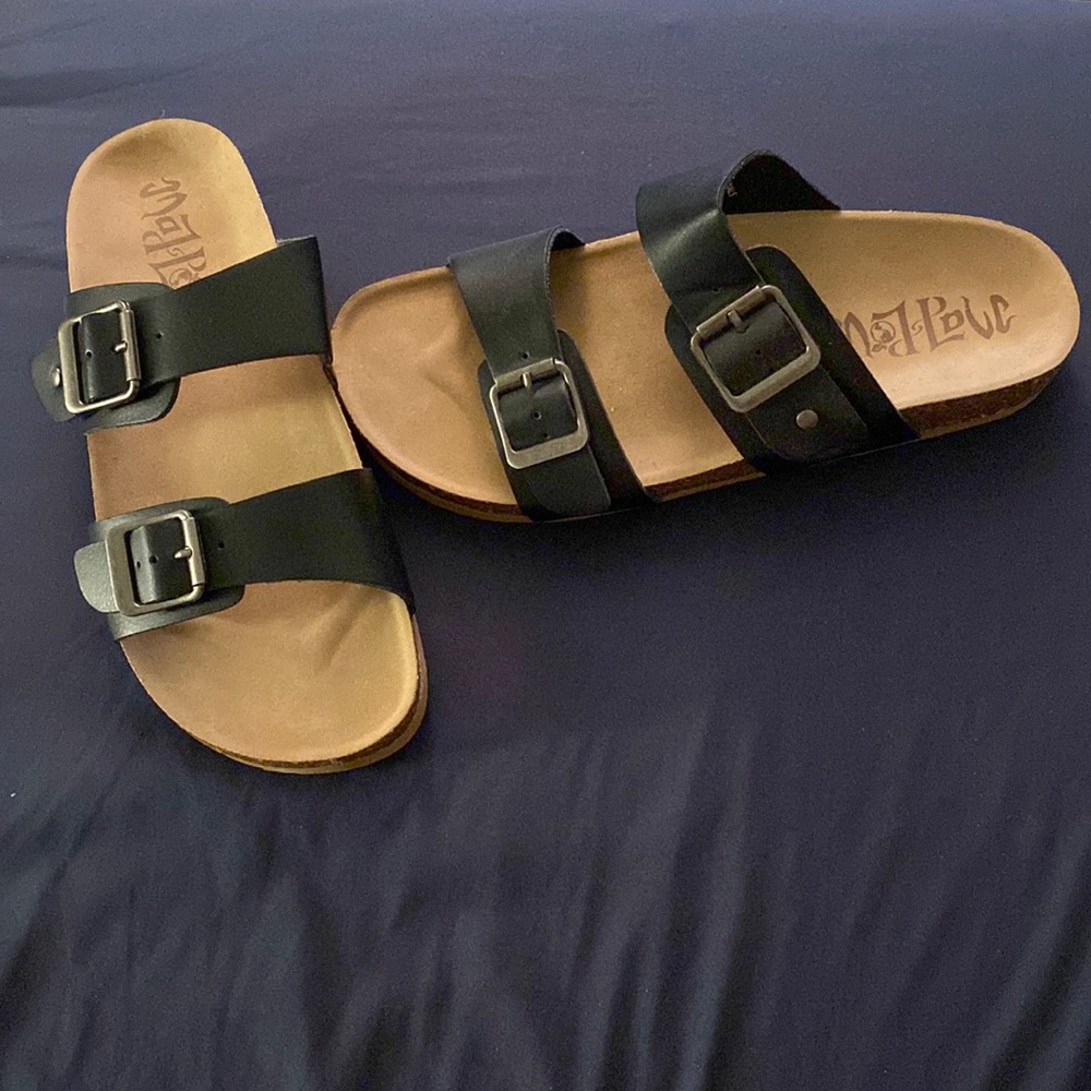 Women’s Mad Love Keava Footbed Sandals